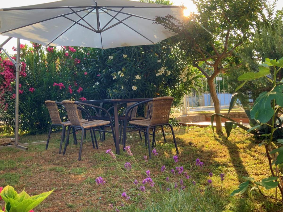 Apartment Agava Istria - Family Vacation Rental With Free Parking, Garden, Wifi Ližnjan Dış mekan fotoğraf